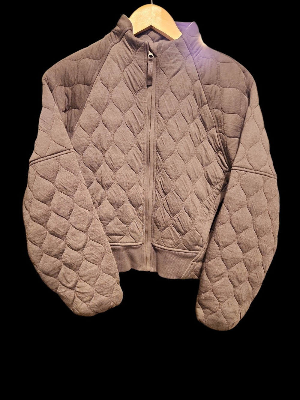 Quilted Zip-Front Puffer Jacket in Gray